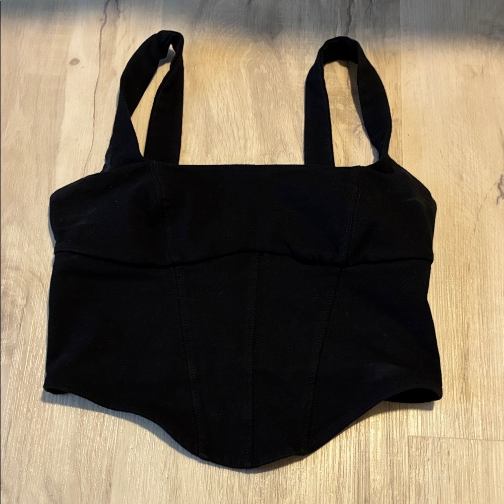 Garage Black Seamless Top